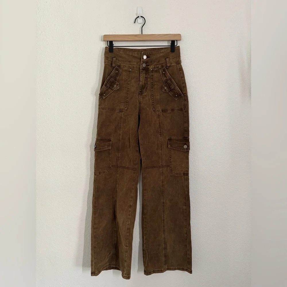 CIDER High Rise Star Studded Wide Leg Cargo Trouser Pants Brown Size Small NEW
